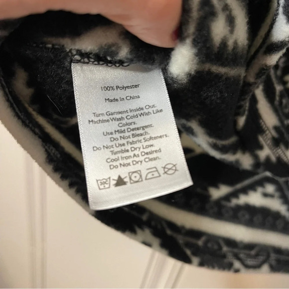 EDDIE BAUER Lightweight Aztec Print Fleece Half Zip black‎ white Size L - Picture 7 of 10